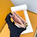 LOUIS VUITTON カード入れ 二つ折り財布 ケース付き 82381 9*11.5*1.5cm - 画像 (5)