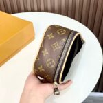 LV 化粧ポーチ ケース付き 23*12*17cm - 画像 (5)