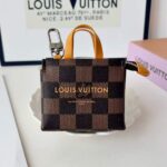 LV MINI SHOPPER キーホルダー ケース付き - 画像 (18)