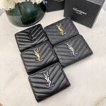 SAINT LAURENT カード入れ 二つ折り財布 ケース付き 16820 12*10*3cm