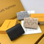 LV 長財布 二つ折り財布 ケース付き M13470 5*9*12cm
