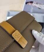 LOEWE 長財布 二つ折り財布 ケース付き L1113 19*10*3.5cm - 画像 (4)