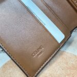 CELINE 三つ折り財布 チェーン付き ケース付き10665 10.5*9cm - 画像 (9)