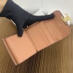 CELINE 三つ折り財布 ケース付き 10782 10.5*9*22cm - 画像 (3)