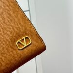Valentino 長財布 ケース付き 2407 19*10*2cm - 画像 (11)