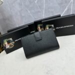 Prada 長財布 中サイズ 二つ折り財布 ケース付き 306 14*8.5*3cm - 画像 (3)