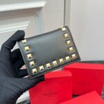 Valentino 二つ折り財布 ケース付き 2403 11*9*2cm - 画像 (4)