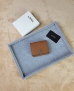 LOEWE 三つ折り財布 ケース付き L115 10.5*9.5cm - 画像 (12)