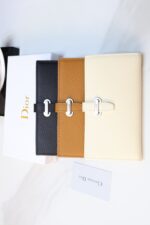DIOR 長財布 二つ折り財布 ケース付き 8855 18*9.5*2.5cm - 画像 (3)
