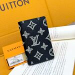 LV パスポートケース ケース付き M82322 7.5*11*1cm - 画像 (4)