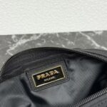 Prada 化粧ポーチ ケース付き 218 17*5*11cm 12*8*3.5cm - 画像 (8)