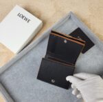 LOEWE 三つ折り財布 ケース付き L115 10.5*9.5cm - 画像 (7)