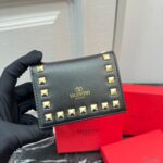 Valentino 二つ折り財布 ケース付き 2403 11*9*2cm - 画像 (3)