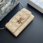 DIOR チェーンウォレット 二つ折り財布 ケース付き S0984 21*11*5cm - 画像 (8)
