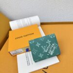 LOUIS VUITTON 二つ折り財布 長財布 カード入れ パスポートケース ケース付き M12664 - 画像 (14)