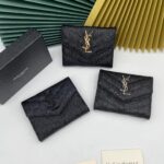 SAINT LAURENT 三つ折り財布 ケース付き 403934 12.5*10*2cm