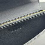 CELINE 長財布 二つ折り財布 ケース付き 10E313 19*10cm - 画像 (13)