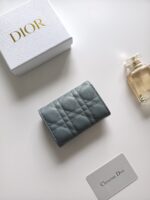 DIOR 二つ折り財布 ケース付き S5132 11*7.5*2.5cm - 画像 (10)