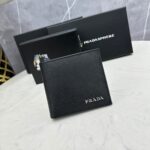Prada 二つ折り財布 ケース付き 301 10*9*2cm - 画像 (10)