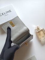 CELINE カード入れ チェーン付き ケース付き 10M472 10.5*8.5*3cm - 画像 (13)