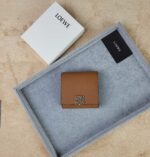 LOEWE 二つ折り財布 カードケース カード入れ ケース付き 116 10*10.5cm - 画像 (8)