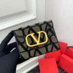 Valentino 三つ折り財布 ケース付き 2401 11*9*2cm - 画像 (7)