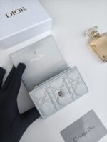 DIOR 二つ折り財布 ケース付き 2603 11*8.5*3cm - 画像 (17)