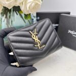 SAINT LAURENT カード入れ 二つ折り財布 ケース付き 16820 12*10*3cm - 画像 (10)