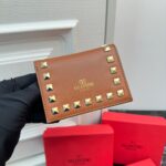 Valentino 二つ折り財布 ケース付き 2403 11*9*2cm - 画像 (11)