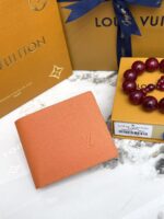 LV 二つ折り財布 ケース付き 25983 11*9cm - 画像 (10)