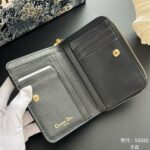 DIOR 二つ折り財布 ケース付き S5032 12*9*5cm - 画像 (11)