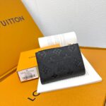 LOUIS VUITTON カード入れ 二つ折り財布 ケース付き 82381 9*11.5*1.5cm - 画像 (13)