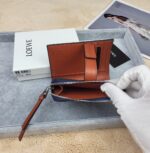 LOEWE カード入れ 二つ折り財布 ケース付き L1112 12*10*3cm - 画像 (16)