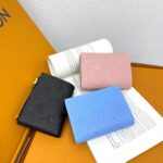 LOUIS VUITTON カード入れ 二つ折り財布 ケース付き 82381 9*11.5*1.5cm