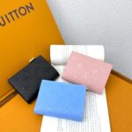 LOUIS VUITTON カード入れ 二つ折り財布 ケース付き 82381 9*11.5*1.5cm - 画像 (2)