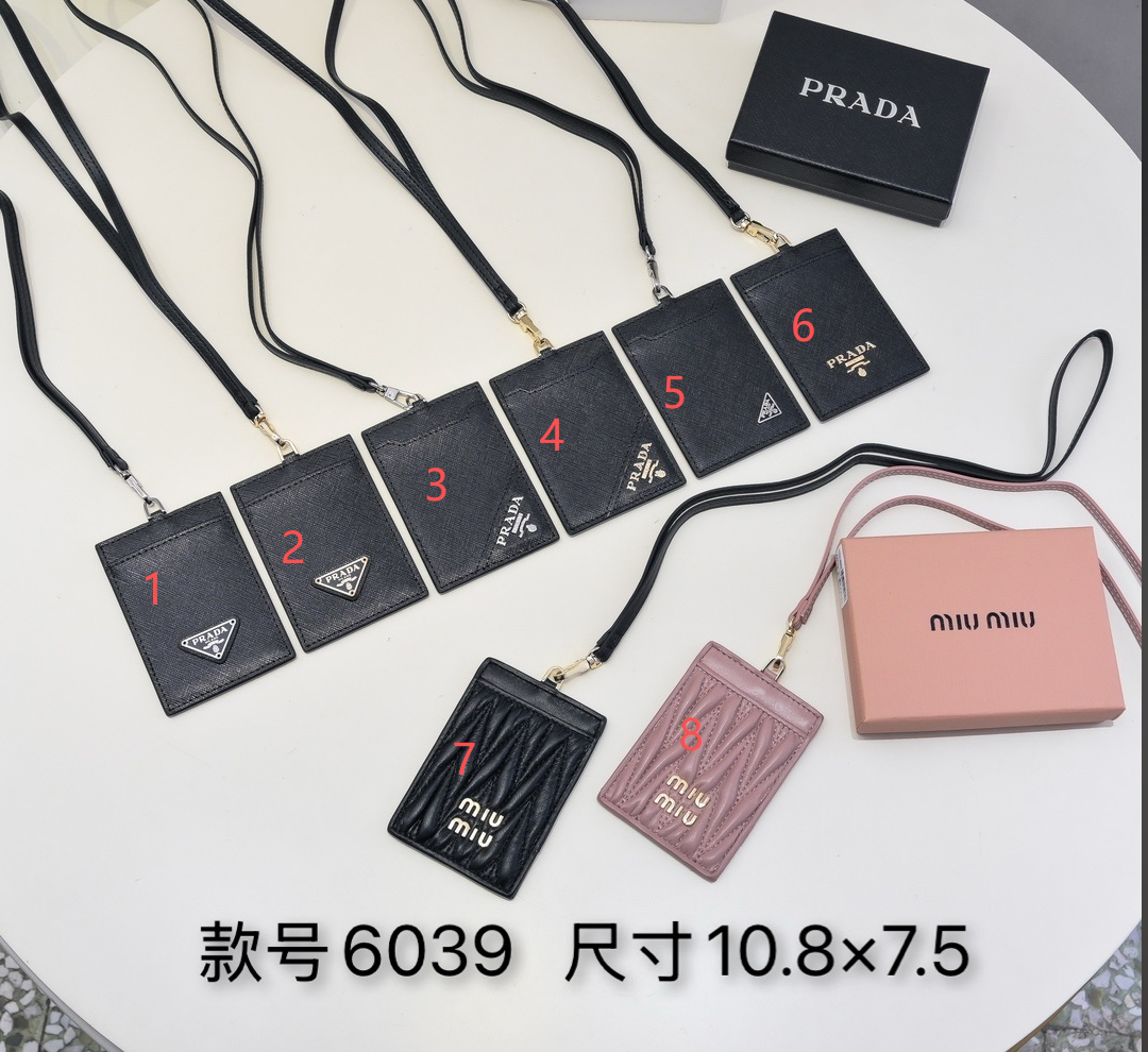 02b3b0a6-5a82-48bf-8b68-e2b73bbc6c9e Prada miumiu カードケース ショルダーあり ケース付き 6039 - 画像 (1)