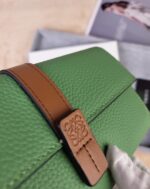 LOEWE 長財布 二つ折り財布 ケース付き L1113 19*10*3.5cm - 画像 (20)