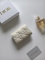 DIOR 二つ折り財布 ケース付き S5132 11*7.5*2.5cm - 画像 (17)