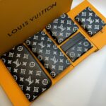 LOUIS VUITTON 長財布 長い二つ折り財布 二つ折り財布 カード入れ パスポートケース ケース付き M83699 10*20*2cm 19*10*2cm 11.5*9*1.5cm 7.5*11.1*1cm 11*7*6cm