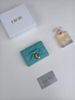 DIOR 二つ折り財布 ケース付き 2603 11*8.5*3cm - 画像 (29)