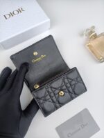 DIOR 二つ折り財布 ケース付き 2603 11*8.5*3cm - 画像 (32)