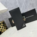 Prada 長財布 二つ折り財布 ケース付き 302 10*19*2cm - 画像 (11)