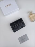 DIOR 二つ折り財布 ケース付き 2603 11*8.5*3cm - 画像 (33)