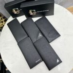 Prada 長財布 二つ折り財布 ケース付き 302 10*19*2cm - 画像 (3)