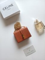 CELINE カード入れ チェーン付き ケース付き 10M472 10.5*8.5*3cm - 画像 (32)