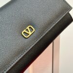Valentino 長財布 二つ折り財布 ケース付き 2406 19*10*2cm - 画像 (22)