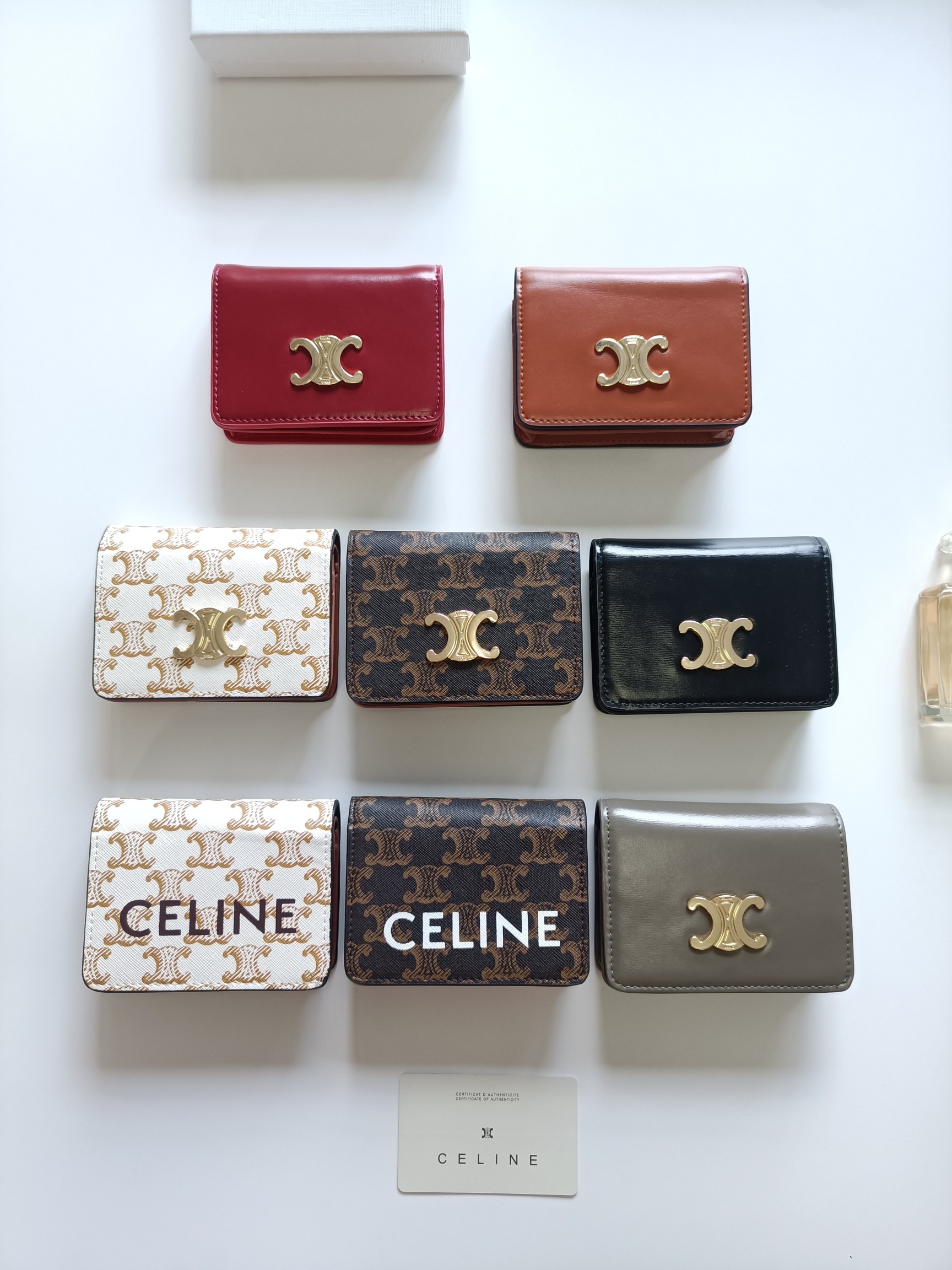 050_ZT CELINE 二つ折り財布 ケース付き 10K623 11*9*3cm - 画像 (1)