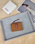 LOEWE カード入れ 二つ折り財布 ケース付き L1112 12*10*3cm - 画像 (28)