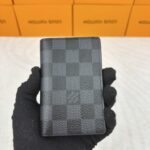 LV パスポートケース ケース付き M63144 7.5*11*1cm - 画像 (11)
