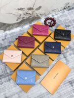LV 型押し 三つ折り財布 ケース付き 41938 12*2*9cm